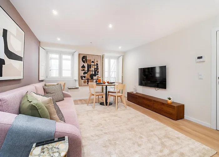 Whome Live From The Famous Street * Lisbon