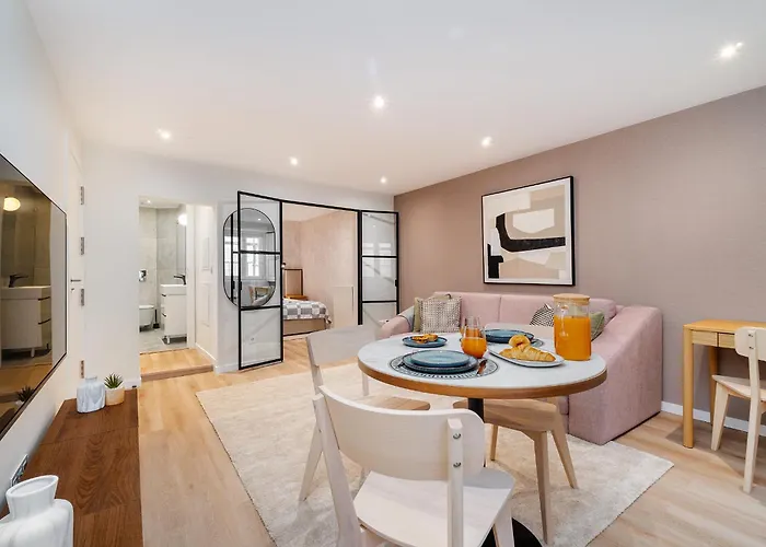 Whome Live From The Famous Street Apartment Lisbon