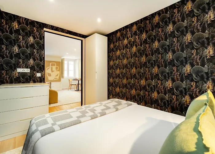 Whome Live From The Famous Street Lisbon