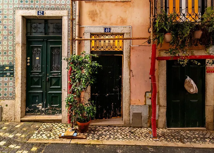 Apartment Whome Live From The Famous Street Lisbon