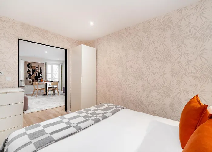 Whome Live From The Famous Street Apartment Lissabon