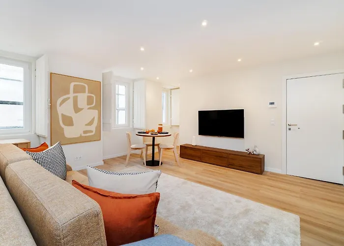 Whome Live From The Famous Street Apartment *