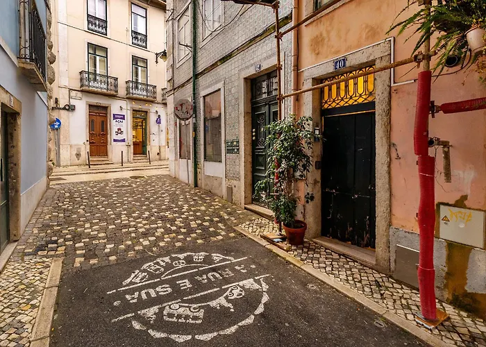 Whome Live From The Famous Street